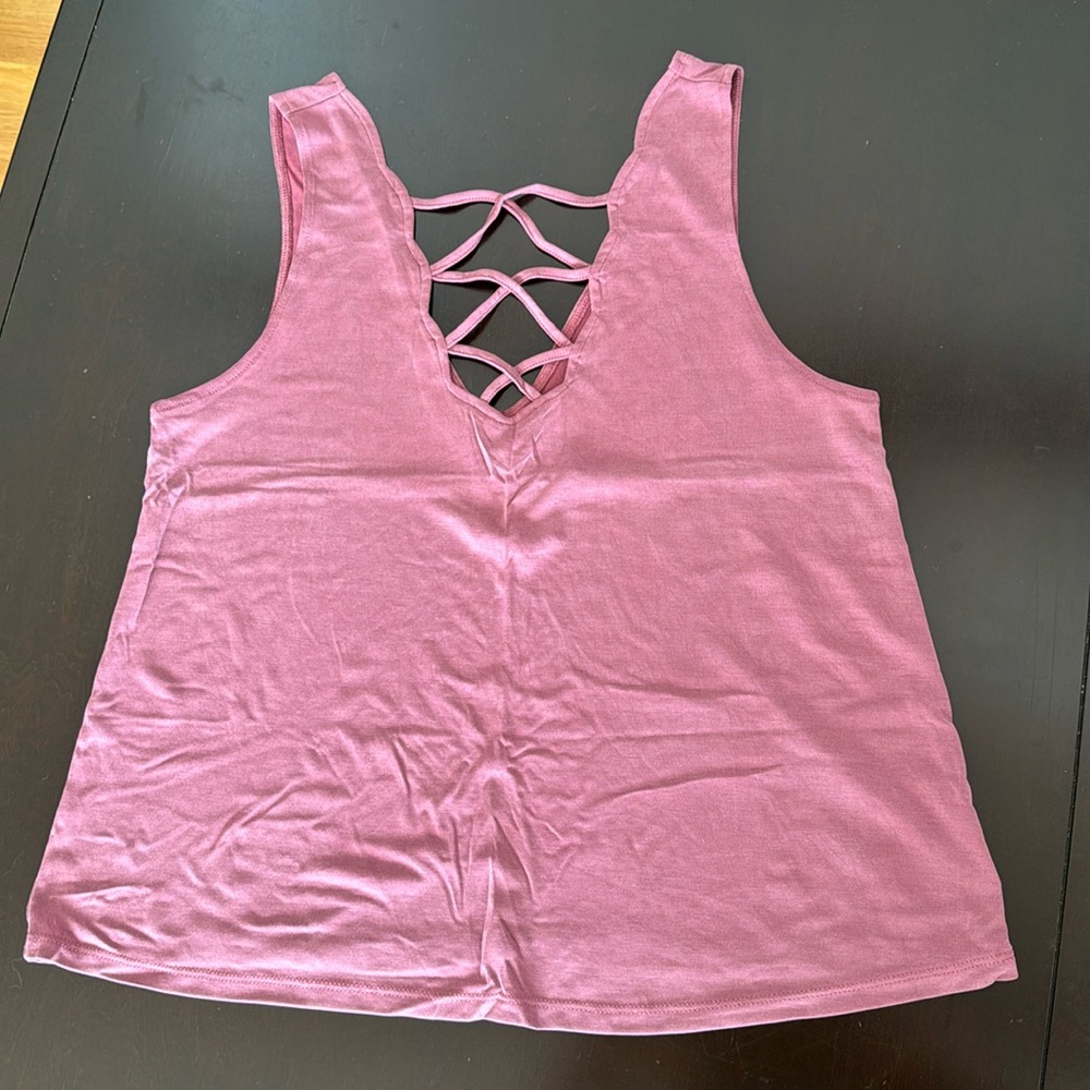 American Eagle Flowy Tank